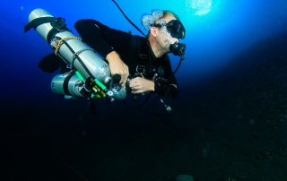 Sidemount Diving at Tekdeep